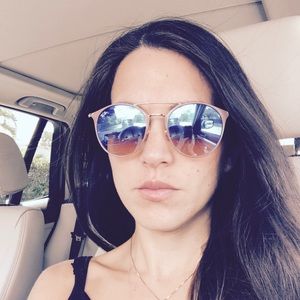 Meet your Posher, Gabriela